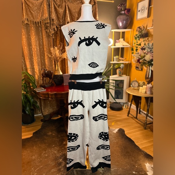 Pants - Voguish Eye Pattern Sleeveless Top and Pants Set sz L
